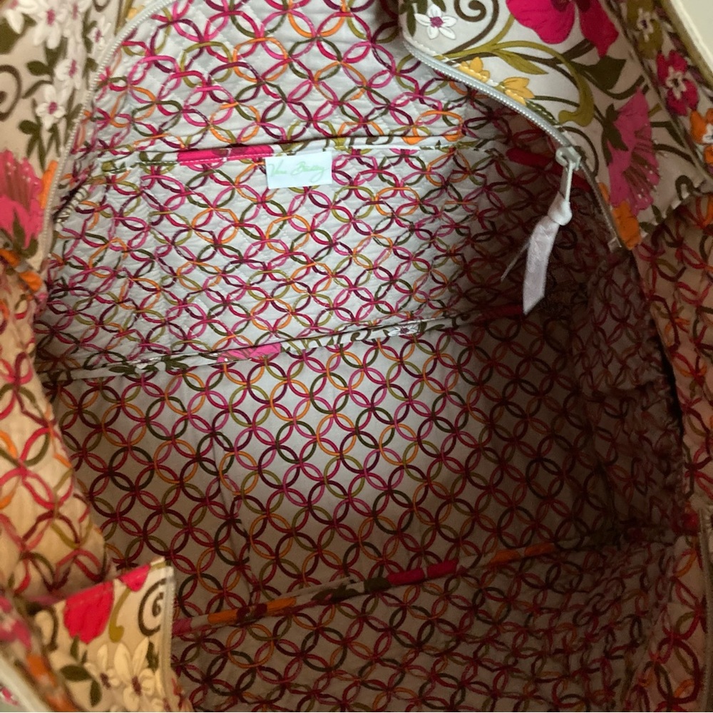 SOLD Vera Bradley Get Carried Away Large Tote/weekender LIKE NEW - Picture 12 of 12